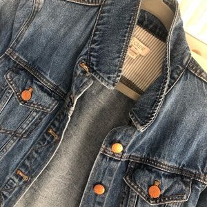 Women’s JCrew denim jacket. Size xs.
